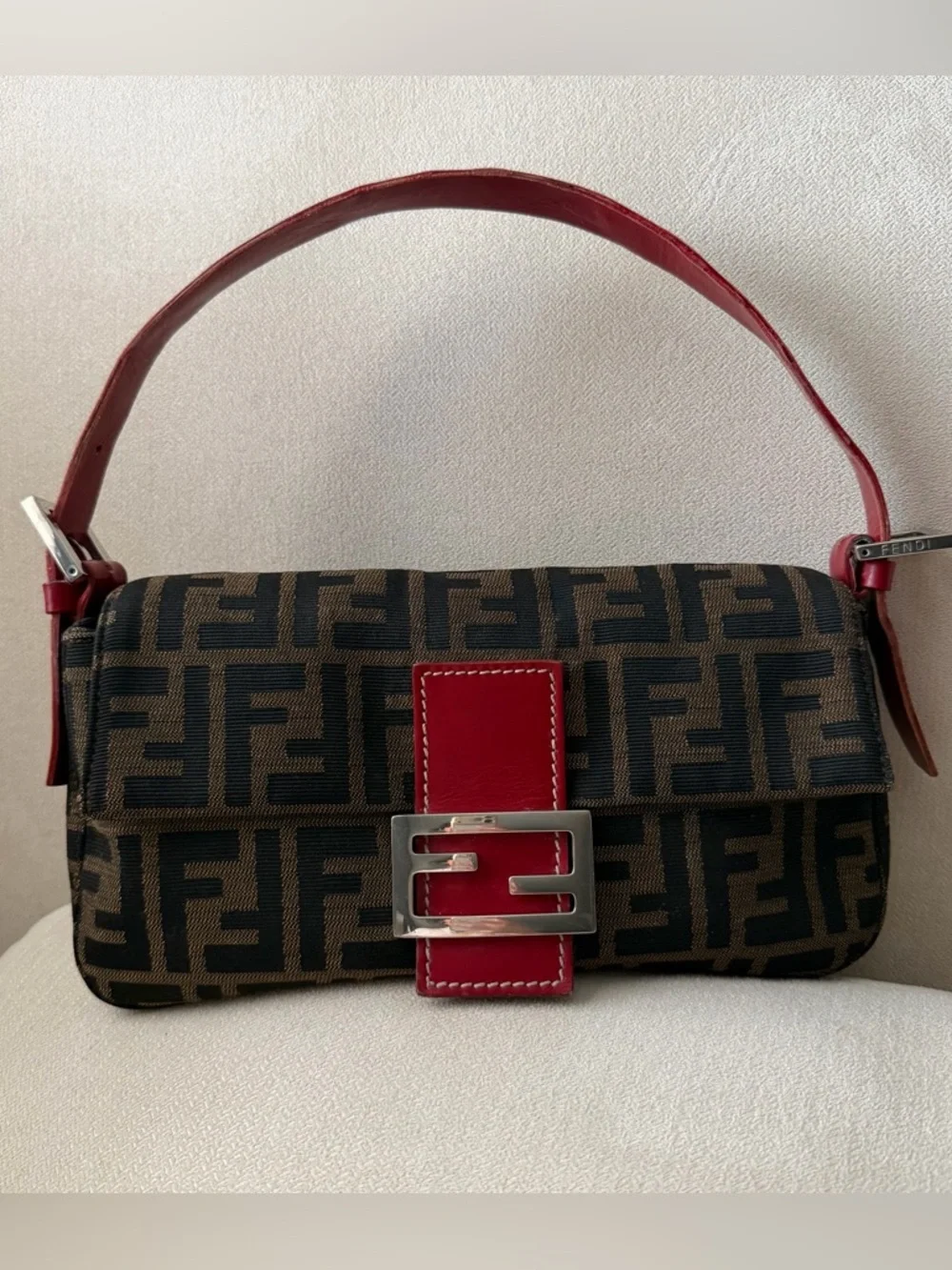 Fendi Red Leather Zucca Baguette - Picture 6 of 8